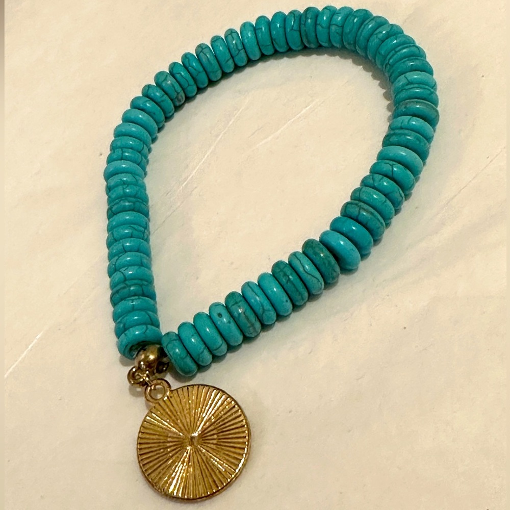 COPY - Beautiful Turquoise Bracelet with Charm - Picture 2 of 4